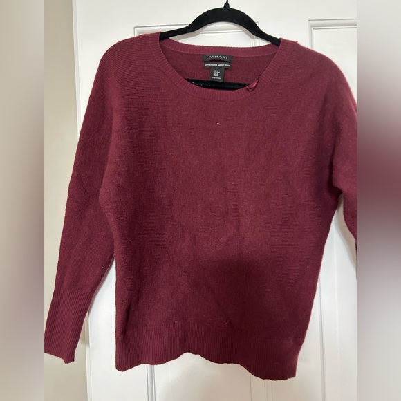 Tahari Burgundy Women's Crew Neck Sweater - Picture 1 of 3